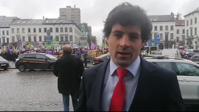 Kurdish Communists protest Turkish President Erdogan in Brussels outside the EU Parliament!