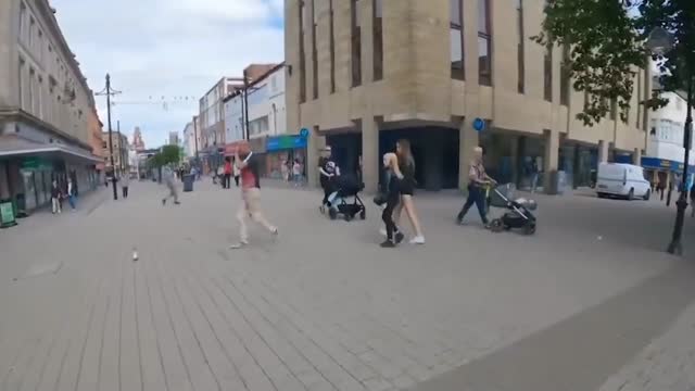 Leftwing MANIAC brings SWORD to protect Drag Queen Story Hour!